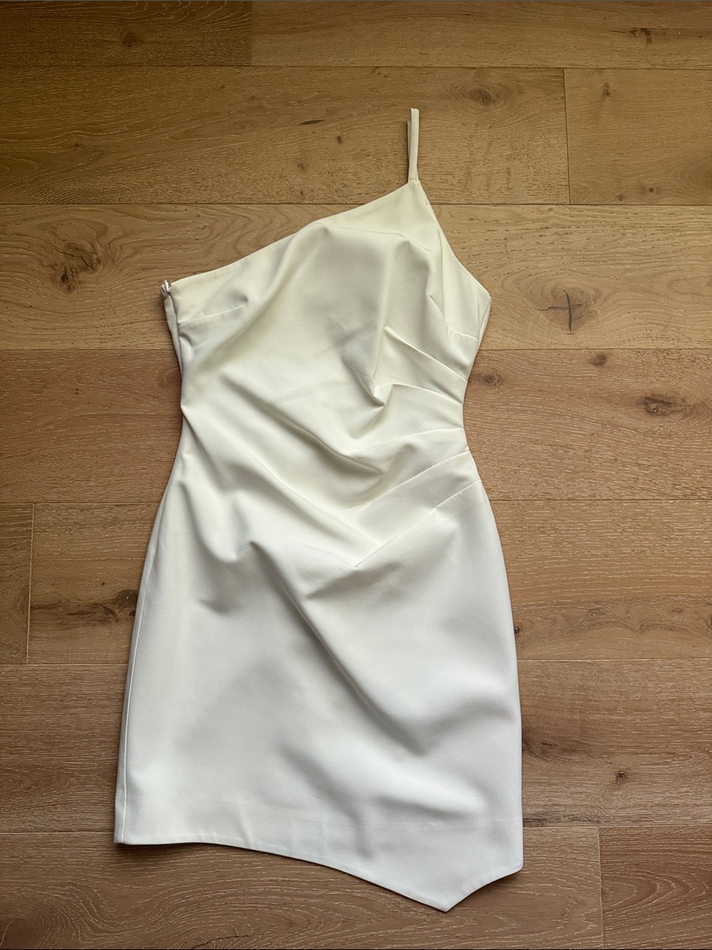 Milly Elegant One-Shoulder Cream Cocktail Dress